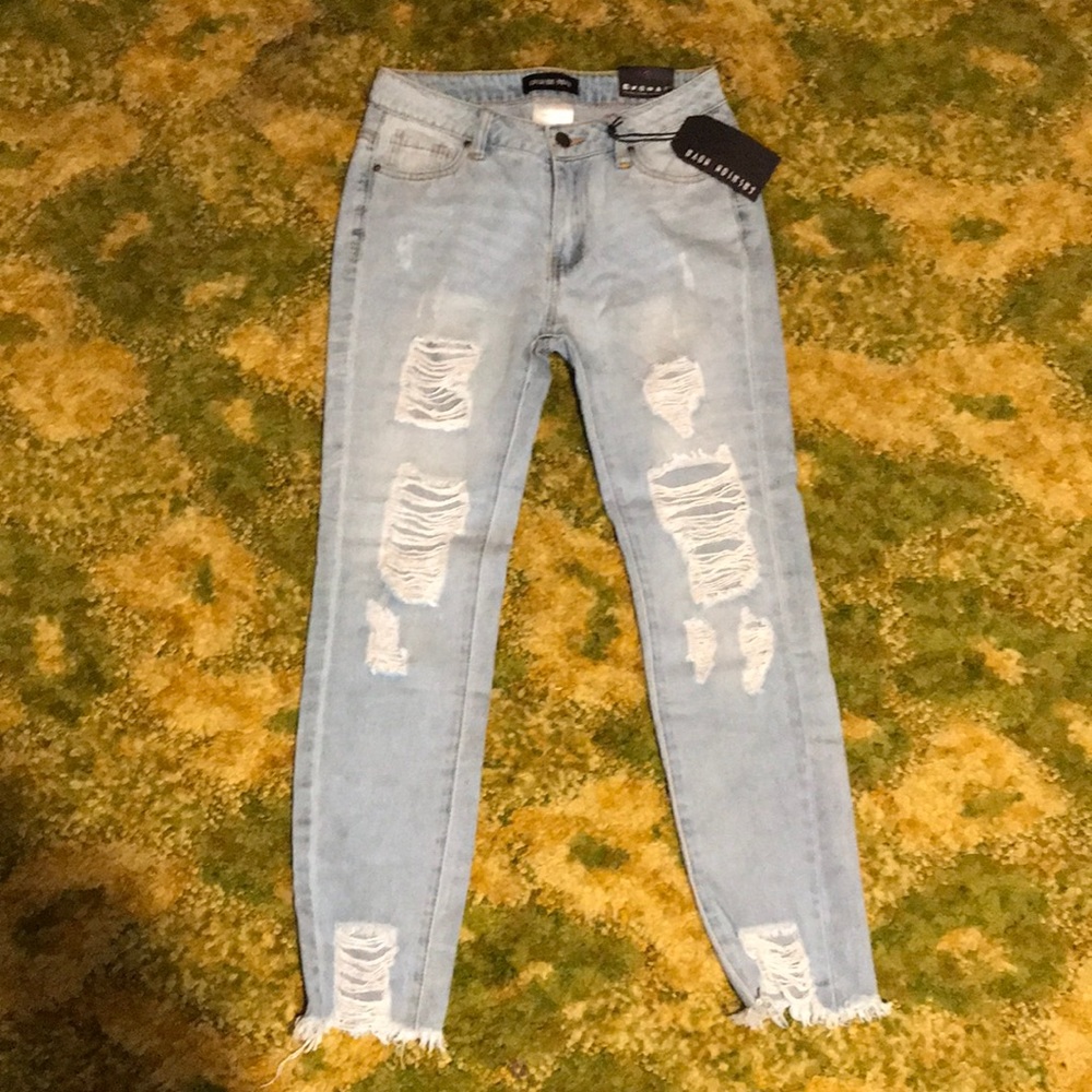 Fashion Nova ripped jeans